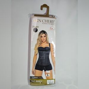 Ann Chery Beige Latex Bodysuit Size L 36